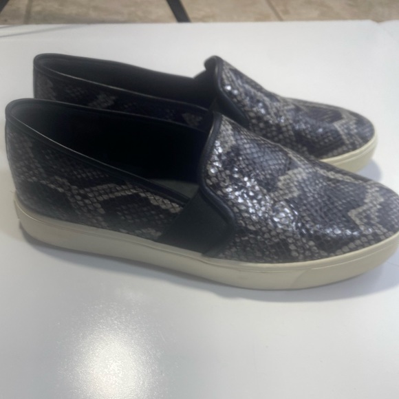 Vince Leather Black Gray Animal/Snake Print Chunky Platform Slip On Sneakers 8.5 - Picture 9 of 15
